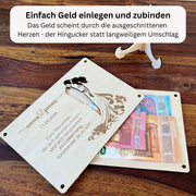 Geldgeschenk Hochzeit personalisiert – Holzkarte „Zwei Menschen" mit Namen & Datum