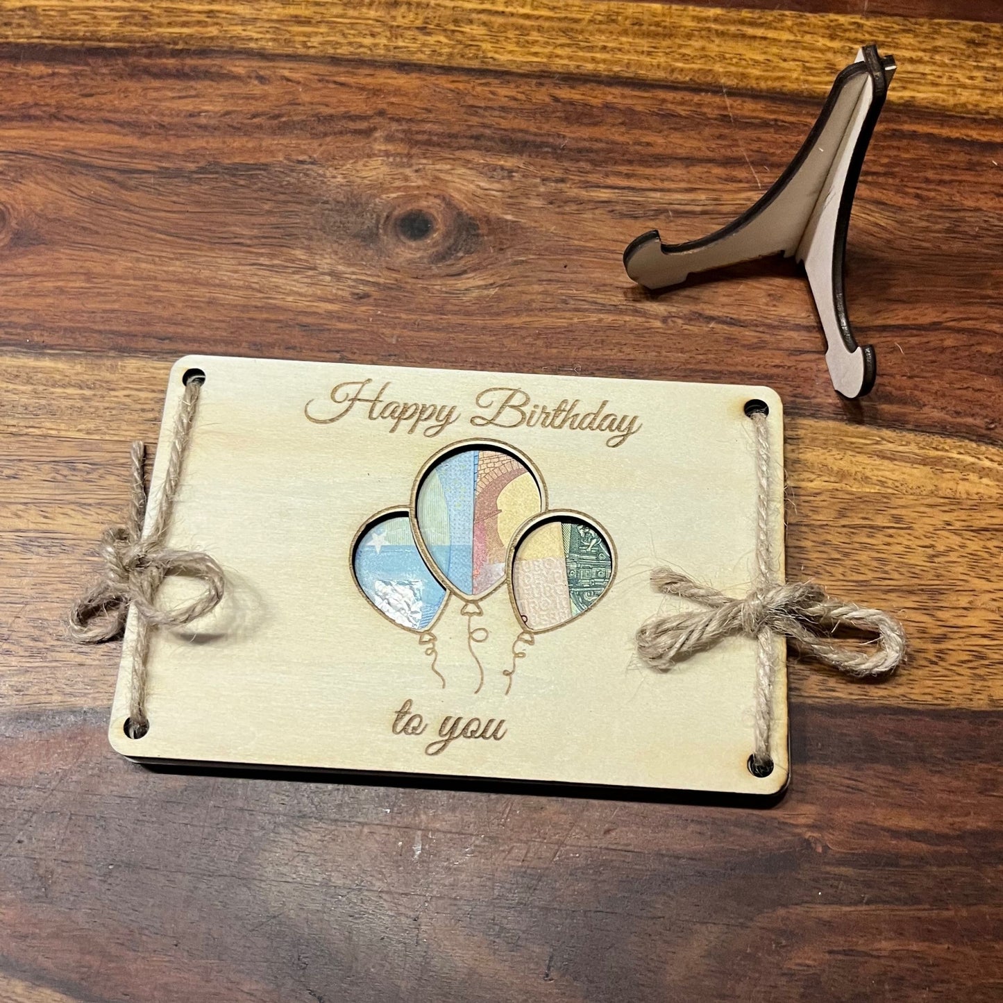 Geldgeschenk Geburtstag – Ballon-Karte aus Holz personalisiert