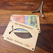 Geldgeschenk Kommunion personalisiert – Holzkarte Fisch & Name