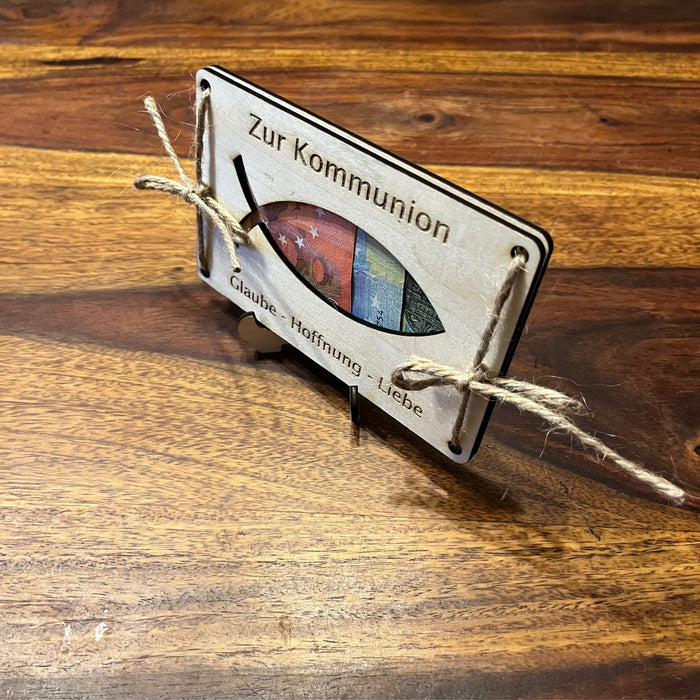 Geldgeschenk Kommunion personalisiert – Holzkarte Fisch & Name